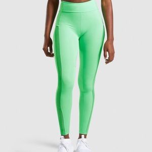 Gymshark Move Leggings Green Size M